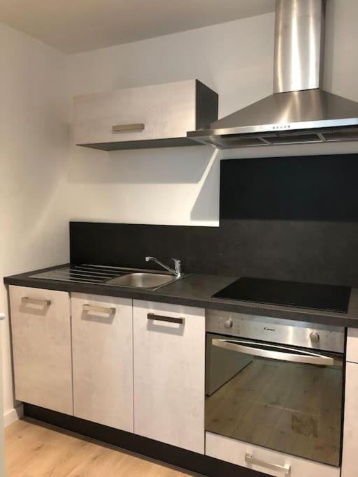 Appartement Moderne & Lumineux 40M2 Centre Luxeuil Luxeuil-les-Bains Exterior foto